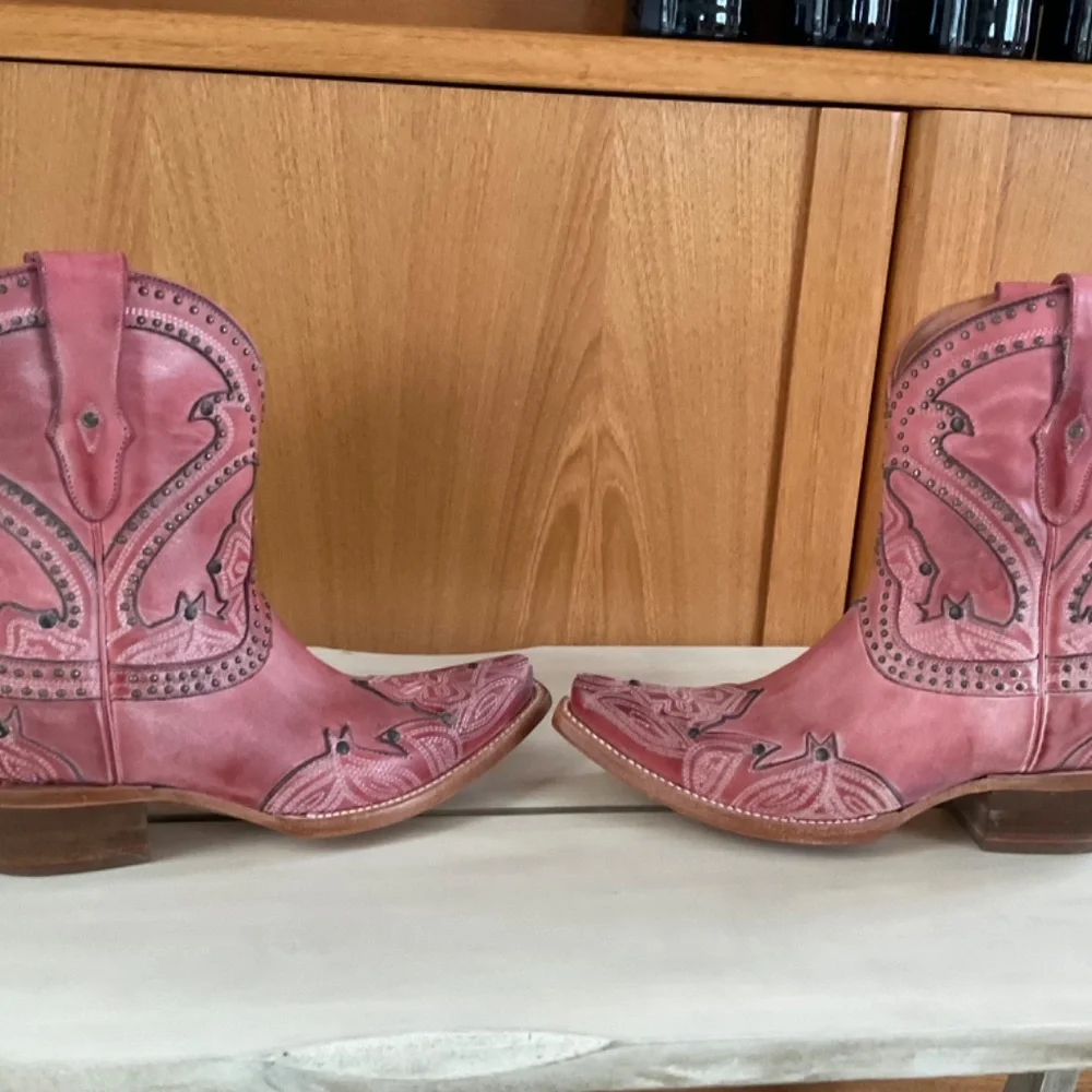 New Lucchese Studded Shorty Boot in Vamp Color Pink - Picture 10 of 10